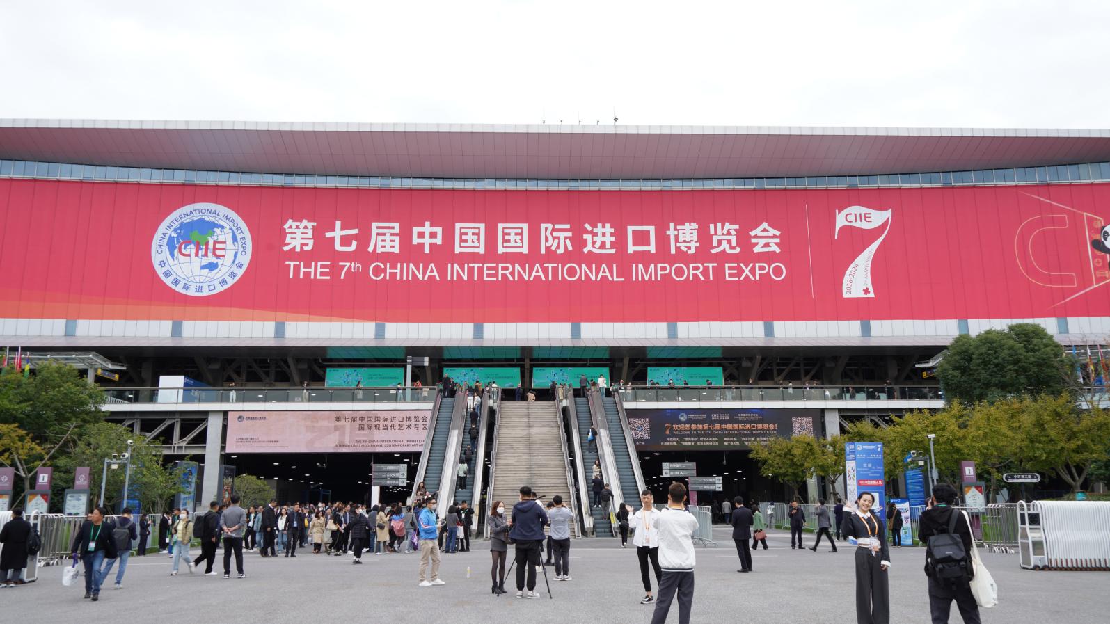 中國進(jìn)博會|得高與英國HEALTHY AIR TECHNOLOGY公司成功簽署獨(dú)家代理協(xié)議！ image1